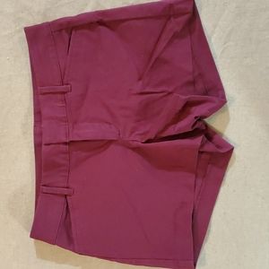 Old Navy wine color pixie shorts size 0